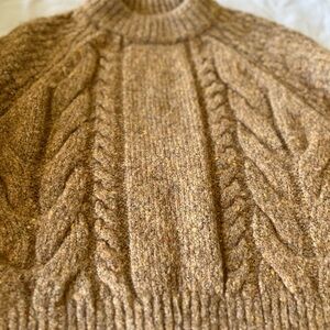 Universal thread sweater